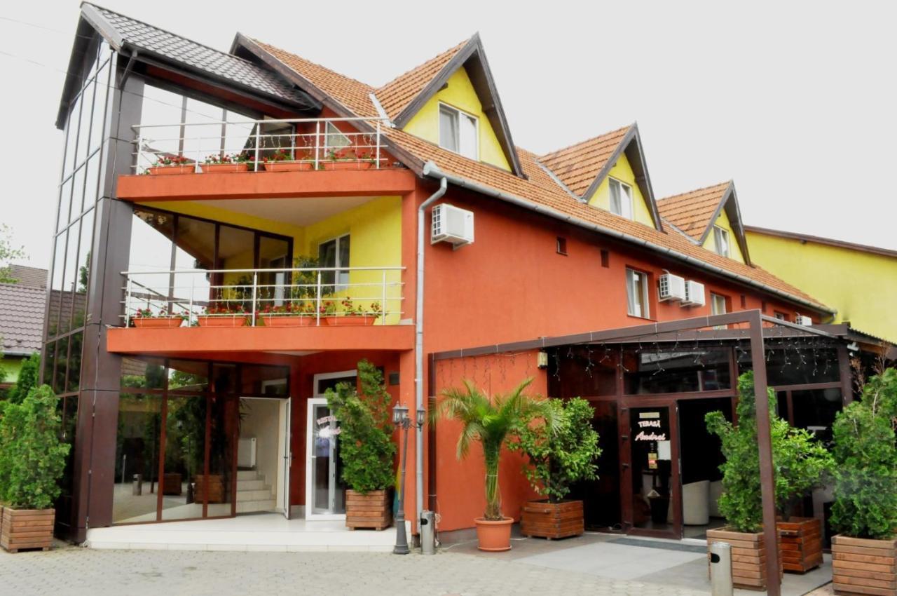 Hotel Andrei Cîmpia Turzii Екстериор снимка