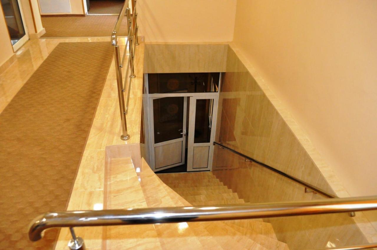 Hotel Andrei Cîmpia Turzii Екстериор снимка